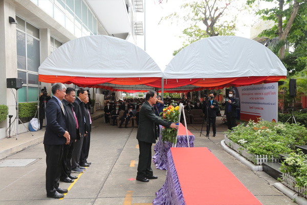 วางพวงมาลาปูชนีย66 4