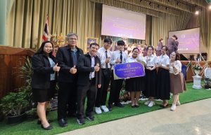 LINE_ALBUM_นักศึกษาภาคคอมพิวเตอร์ได้รางวัล 2567_240220_9