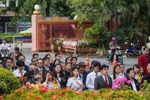 วางพานพุ่ม-ร.4-6-300x200