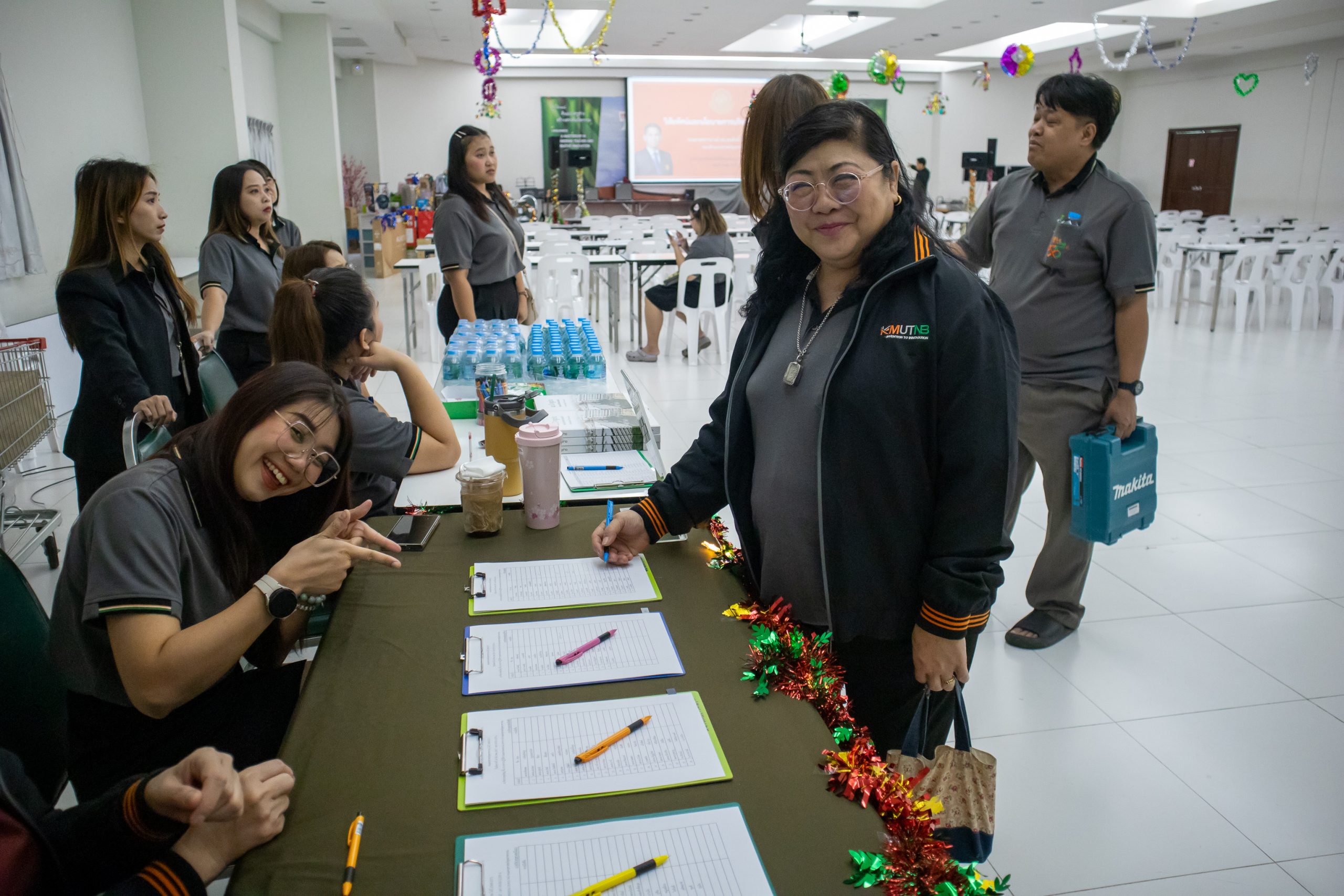 นำเสนอวิสัยทัศน์ (3 of 30)