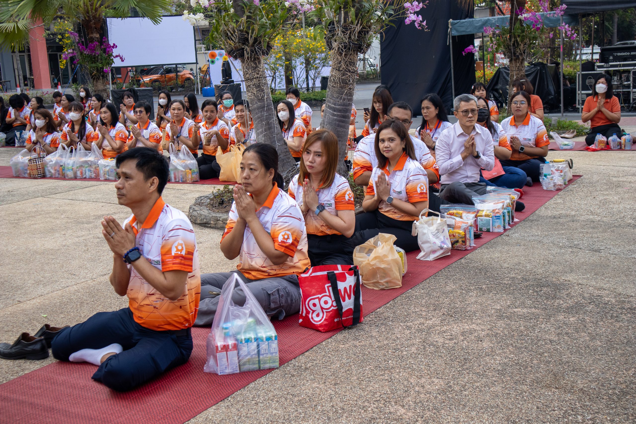 พิธีวางพวงมาลารำลึกทวาปูชนียาจารย์68-8